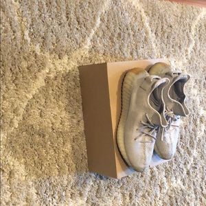 Yezzey Boost 350 Sesames Men’s size 10